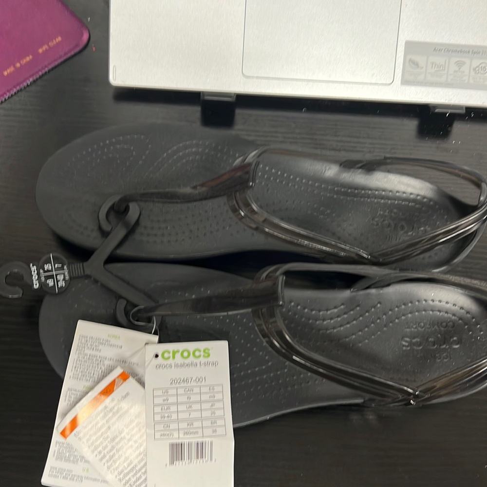 Croc Isabella t-strap